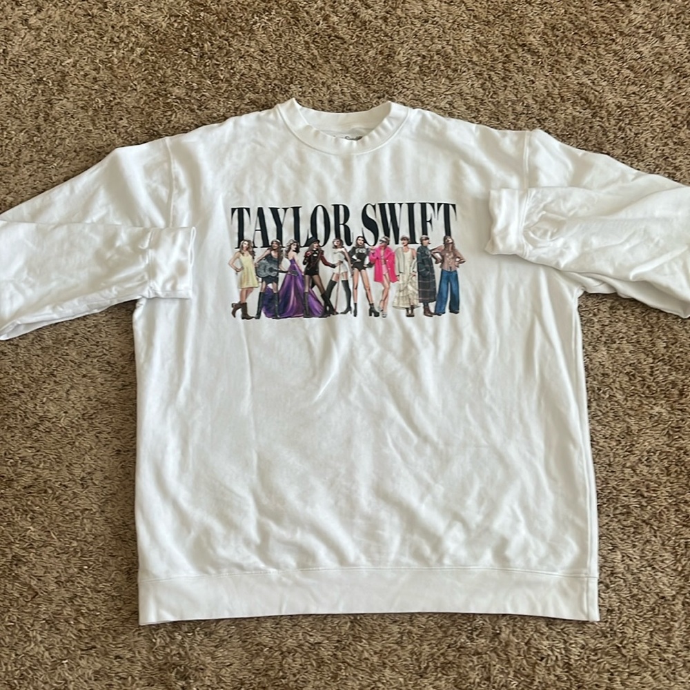 TAYLOR SWIFT ERAS CREWNECK 2XL